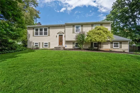 2805 Chain Dam Rd, Palmer Township, PA 18045