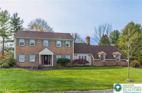 2626 Bayberry Cir, Emmaus, PA 18049