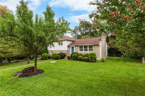 210 Jonathan Dr, Easton, PA 18045