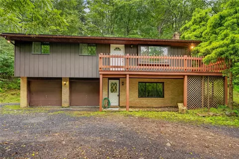 1570 Astolat Rd, Effort, PA 18330