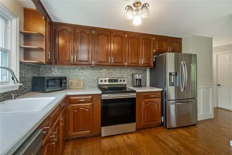 Kitchen - 205 Bridle Path Rd, Bethlehem, PA 18017 photo 1 of 4