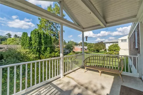 Exterior - 205 Bridle Path Rd, Bethlehem, PA 18017 photo 6 of 6