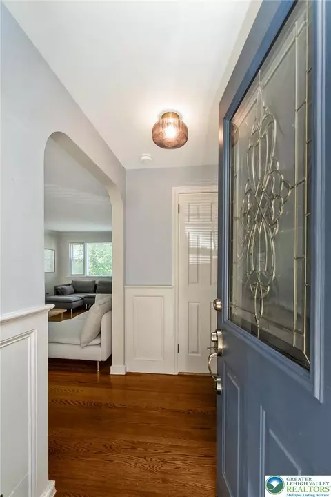 Entry Way - 205 Bridle Path Rd, Bethlehem, PA 18017 photo 1 of 1