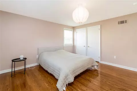 Bedroom - 205 Bridle Path Rd, Bethlehem, PA 18017 photo 3 of 5