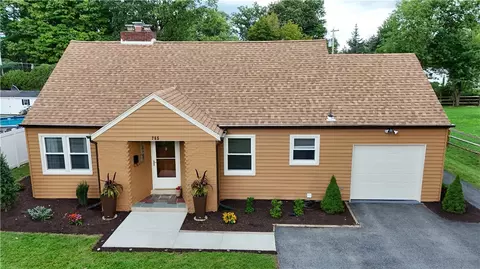 765 Parkway Rd, Allentown, PA 18104