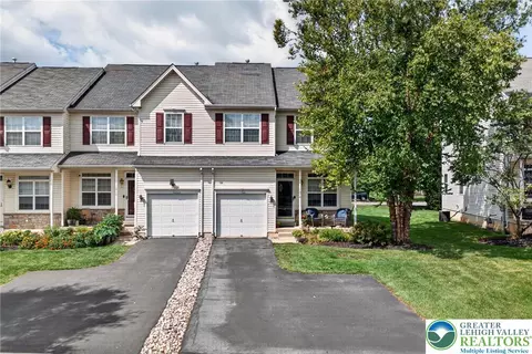 1078 King Way, Breinigsville, PA 18031