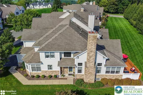 480 Inverness Cir, Easton, PA 18042