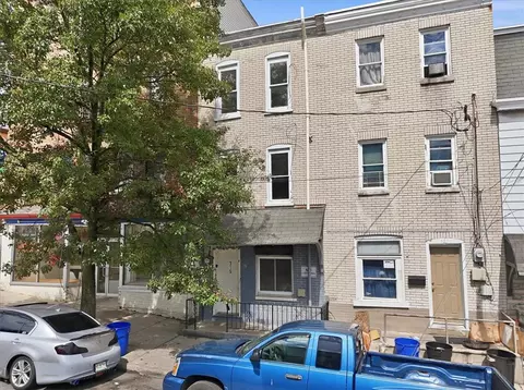 395 W Allen St, Allentown, PA 18102