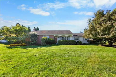 2446 Oakdale Ave, Easton, PA 18045