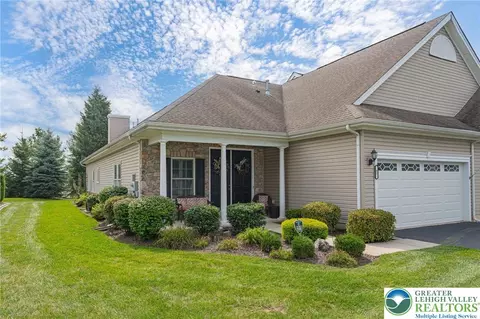93 Moor Dr, Palmer Township, PA 18045