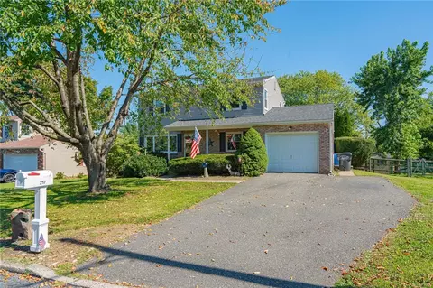217 Calvary Ave, Emmaus, PA 18049