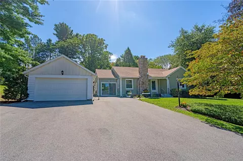 3224 Chestnut Dr, Allentown, PA 18104