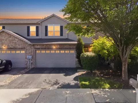 1570 Deena Dr, Easton, PA 18040