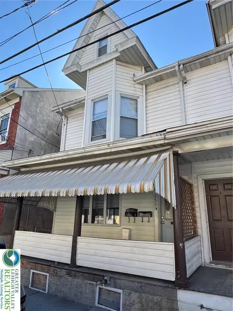 250 Cedar St, Tamaqua, PA 18252