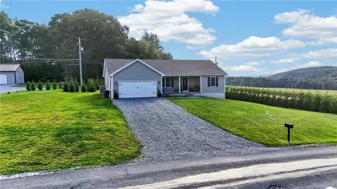 74 Kepners Rd, New Ringgold, PA 17960