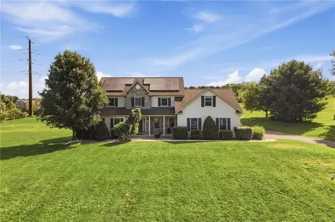 590 Fehr Rd, Nazareth, PA 18064