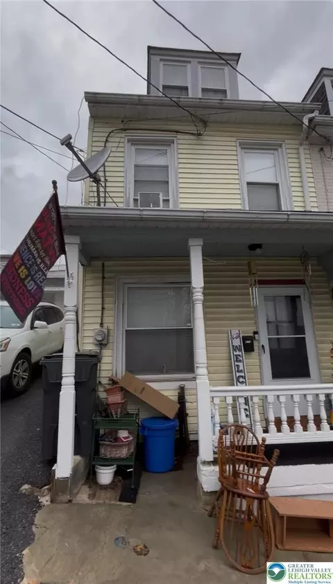 677 Sassafras St, Easton, PA 18042