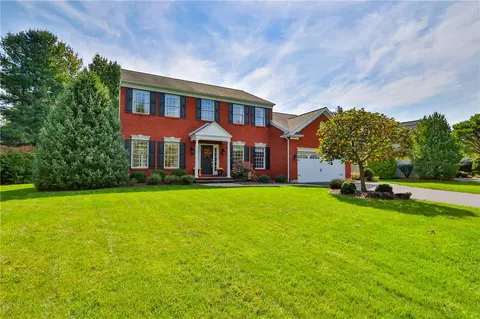 4295 Kathi Dr, Bethlehem, PA 18017