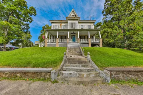 425 Spring, Easton, PA 18042