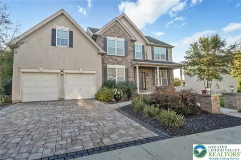 2760 Clark Pl, Easton, PA 18040