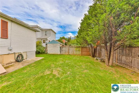Exterior - 446 Maple St, Bethlehem, PA 18018 photo 10 of 17