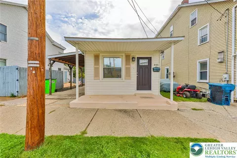 Exterior - 446 Maple St, Bethlehem, PA 18018 photo 7 of 17