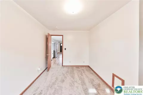 Bedroom - 446 Maple St, Bethlehem, PA 18018 photo 3 of 5