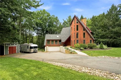 175 Balsam Way, Palmerton, PA 18071