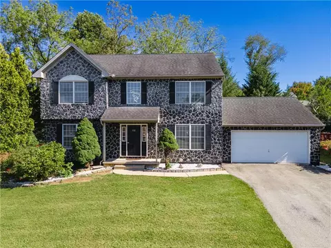 932 Pennsylvania St, Fullerton, PA 18052