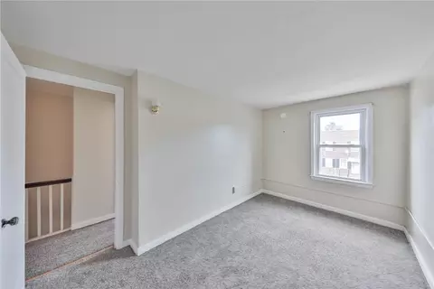 Bedroom - 428 E Garrison St, Bethlehem, PA 18018 photo 7 of 11