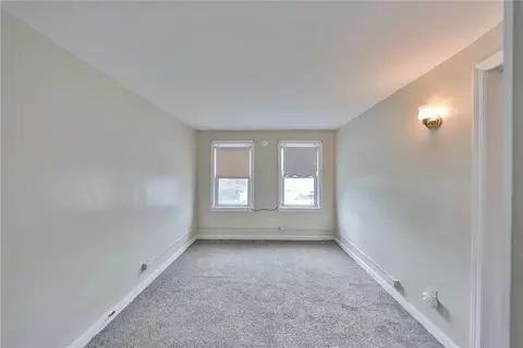 Living - 428 E Garrison St, Bethlehem, PA 18018 photo 7 of 7