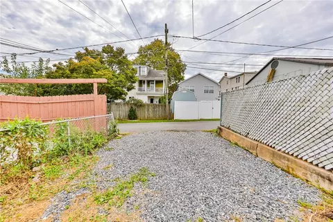 Exterior - 428 E Garrison St, Bethlehem, PA 18018 photo 5 of 8