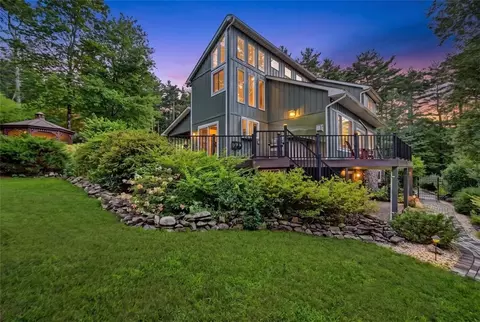 104 Ice House Ct, Stroudsburg, PA 18360