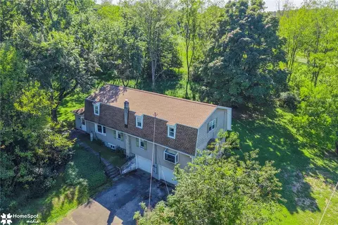 808 Engler Rd, Nazareth, PA 18064