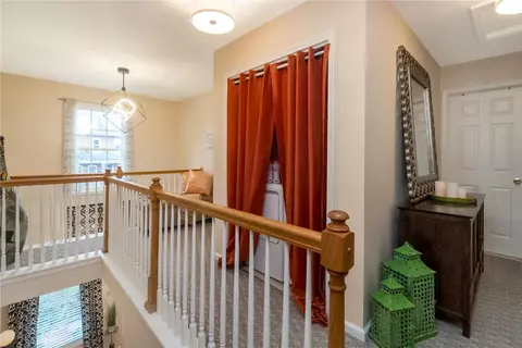 Entry Way - 102 Ackerman St, Hellertown, PA 18055 photo 5 of 6