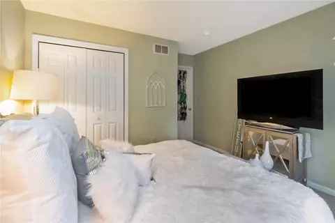 Bedroom - 102 Ackerman St, Hellertown, PA 18055 photo 6 of 8