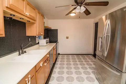 Kitchen - 735 2nd Ave, Bethlehem, PA 18018 photo 4 of 5