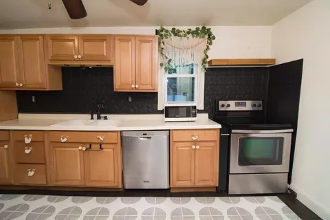 Kitchen - 735 2nd Ave, Bethlehem, PA 18018 photo 1 of 5