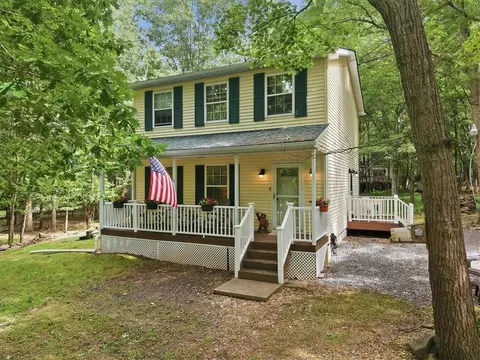 38 Payallup Trl, Albrightsville, PA 18210