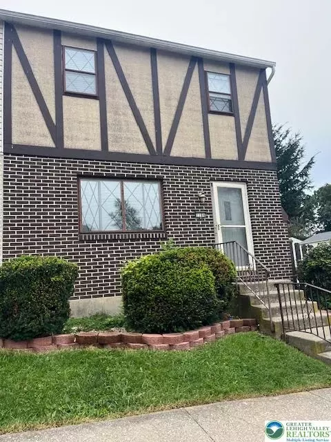 1184 Eagle St, Wescosville, PA 18106