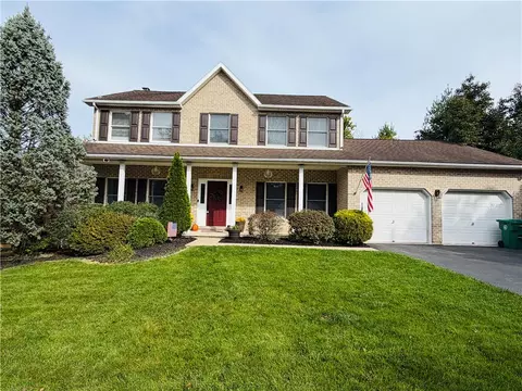 5 Midland Dr, Palmer Township, PA 18045