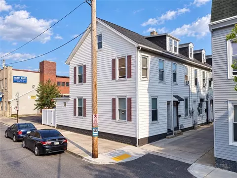 549 N Silk St, Allentown, PA 18102