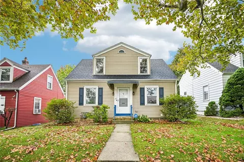 860 N Irving St, Allentown, PA 18109