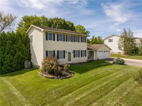 606 Buckingham Dr, Northampton, PA 18067