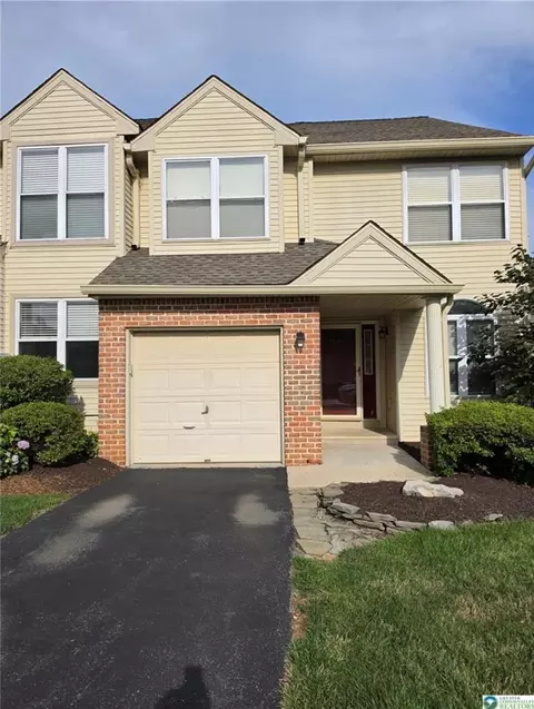 325 Oxford Place #325, Macungie Boro, PA 18062