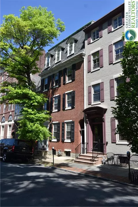 24 Spring Garden St #1, Easton, PA 18042