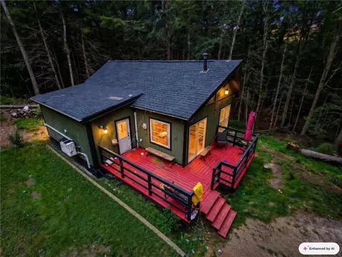 120 Spring Run Rd, Pocono Lake, PA 18347
