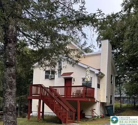 7642 Rainbow Dr, Coolbaugh Twp, PA 18466