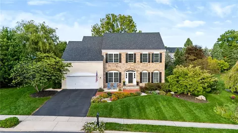 7080 Periwinkle Dr, Macungie, PA 18062