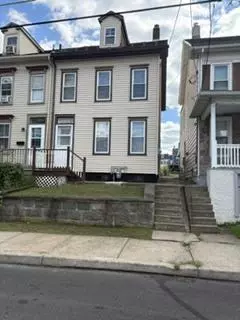 1058 W Wilkes Barre St, Easton, PA 18042